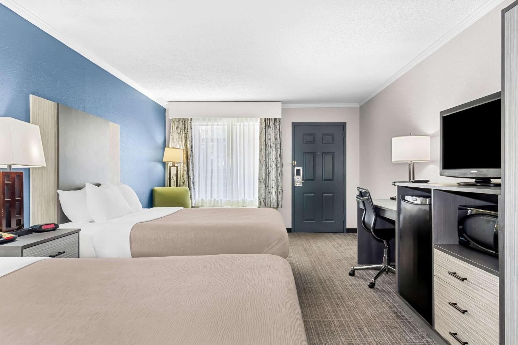 Quality Inn & Suites Florence Civic Center Экстерьер фото