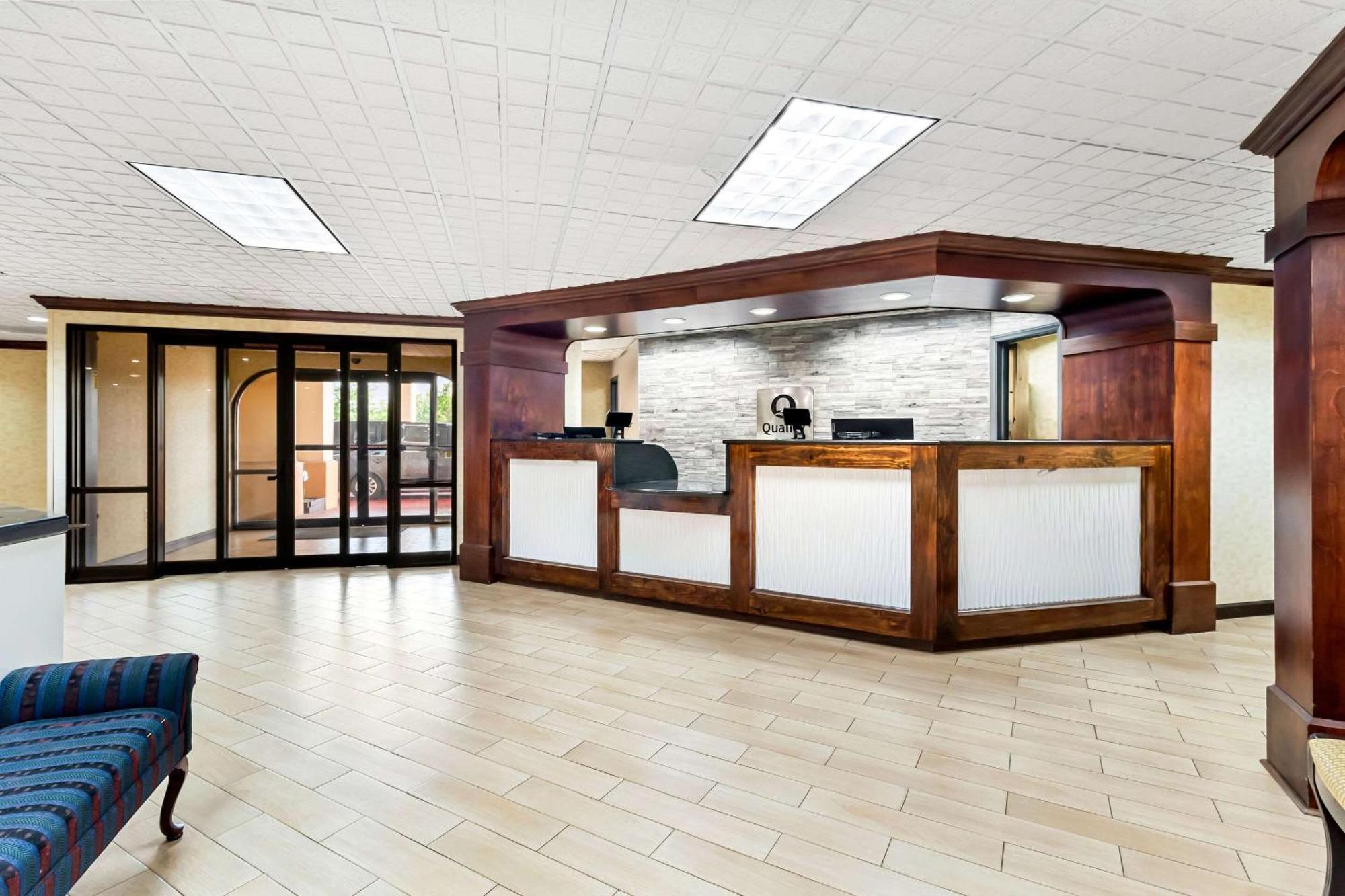 Quality Inn & Suites Florence Civic Center Экстерьер фото