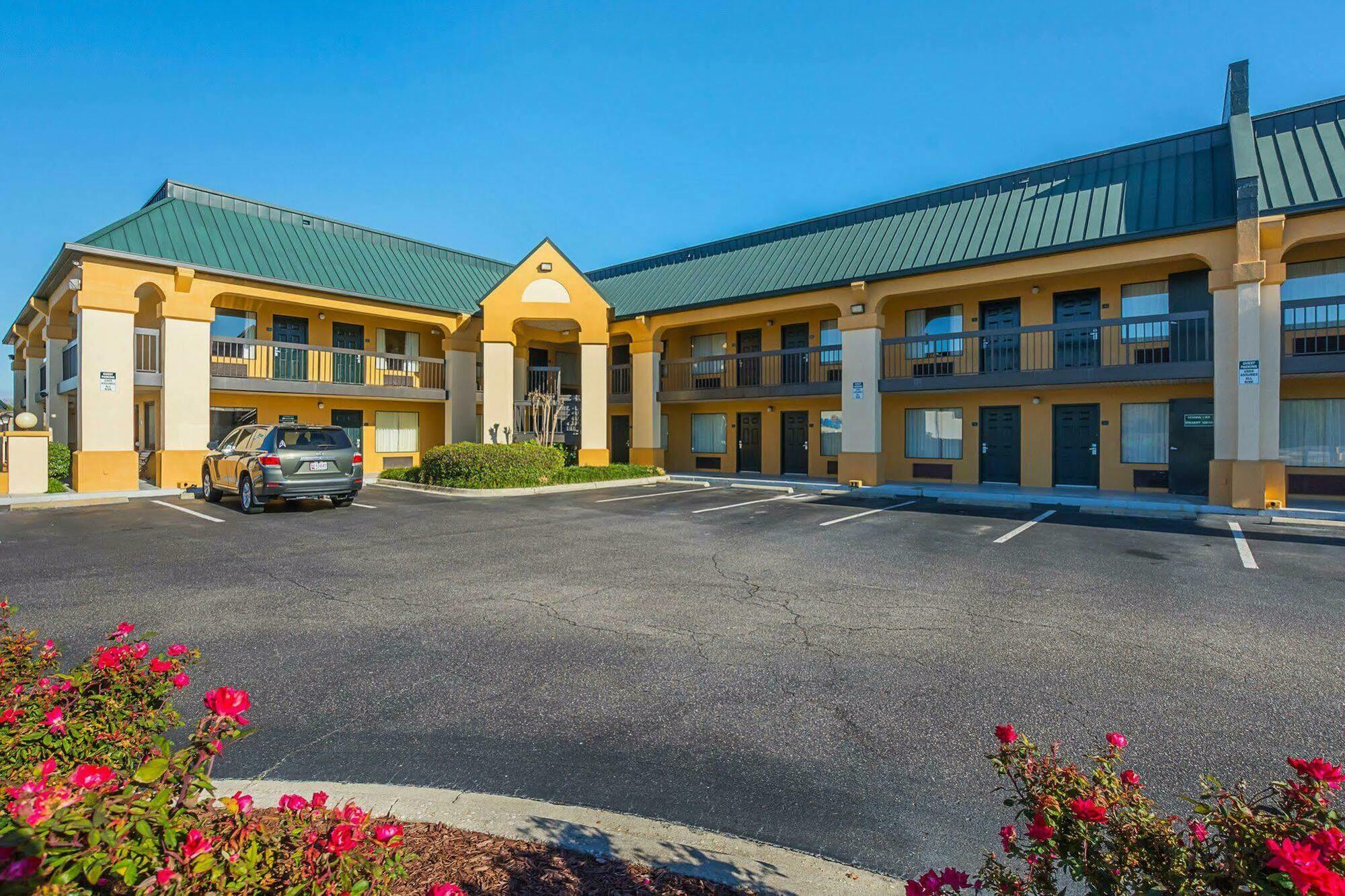 Quality Inn & Suites Florence Civic Center Экстерьер фото